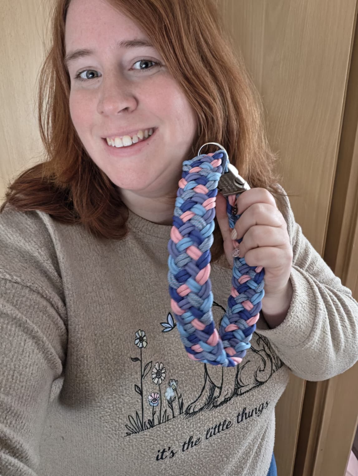 Handgemachtes Paracord-Hundehalsband Bubblegum