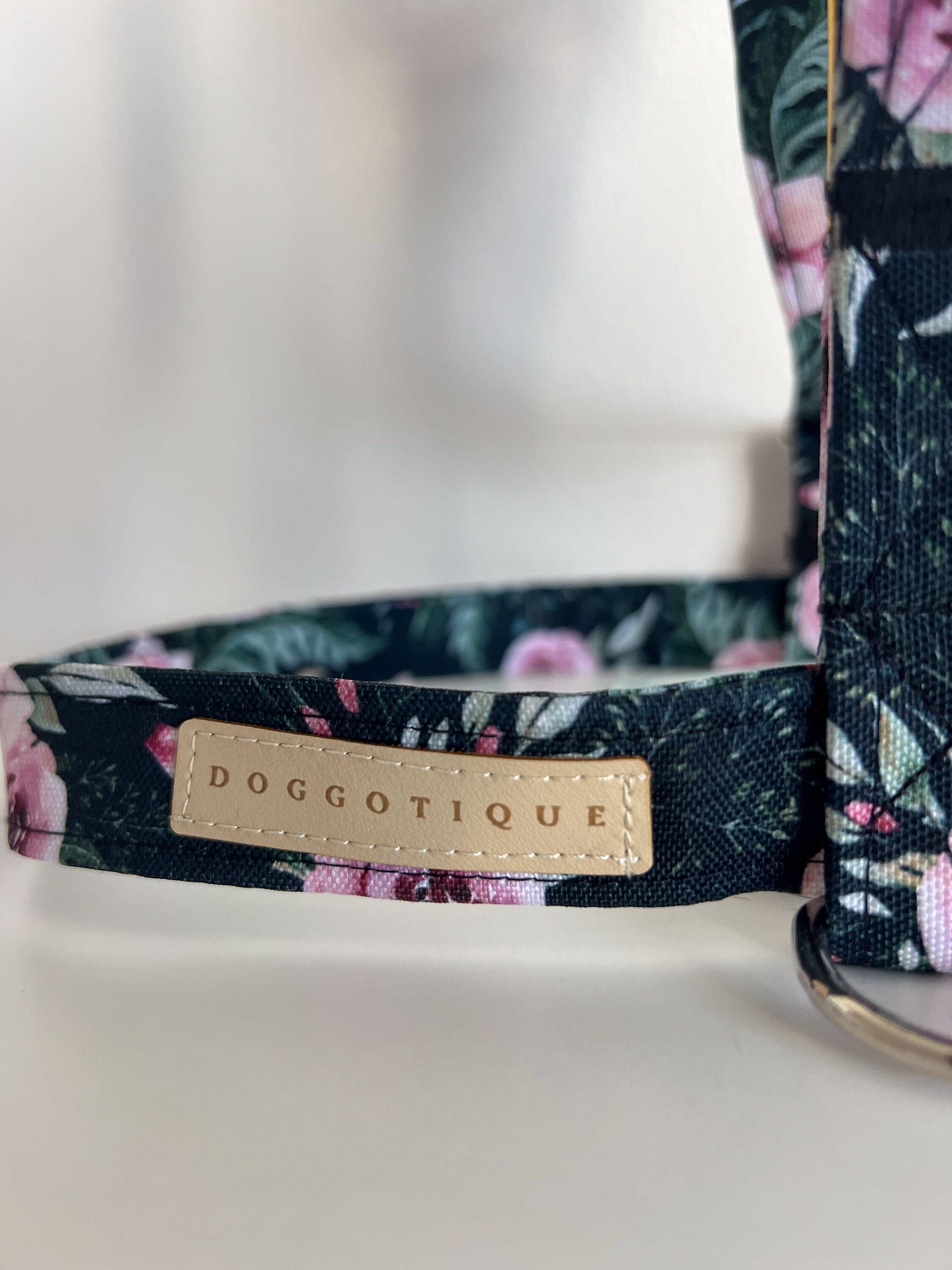 Hundegeschirr Dark Roses, Verstellbar &amp; Handmade