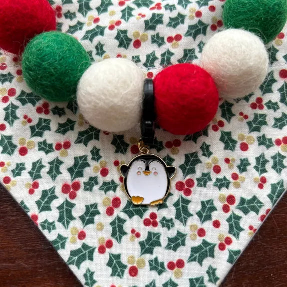 Pompon-Halsband „Christmas Edition“ – handgefertigt &amp; festlich