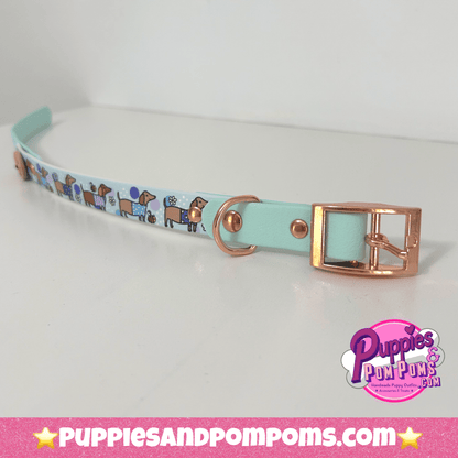 Bee Happy Dachshunds — Handgefertigtes Biothan - Hundehalsband — Babyblau - Pfotenlieblinge