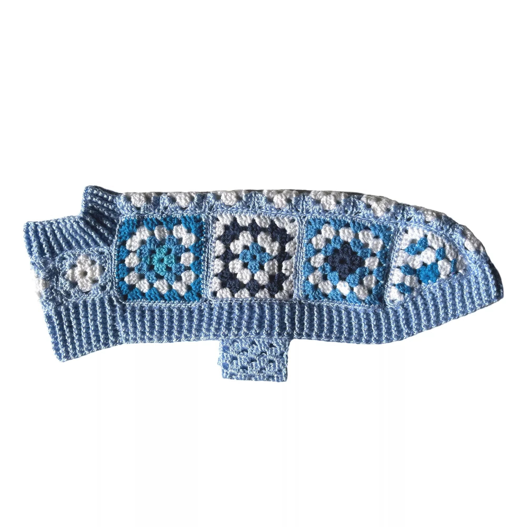 Gehäkelter Hundemantel – handgemacht, warm &amp; stylisch (Babyblau) - Pfotenlieblinge