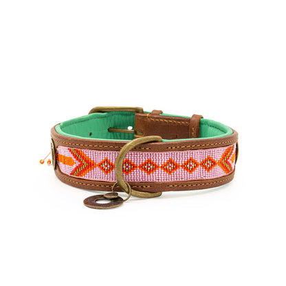 Halsband „Sweet Mae“ – handgefertigt aus Leder mit rosa Perlen - Pfotenlieblinge